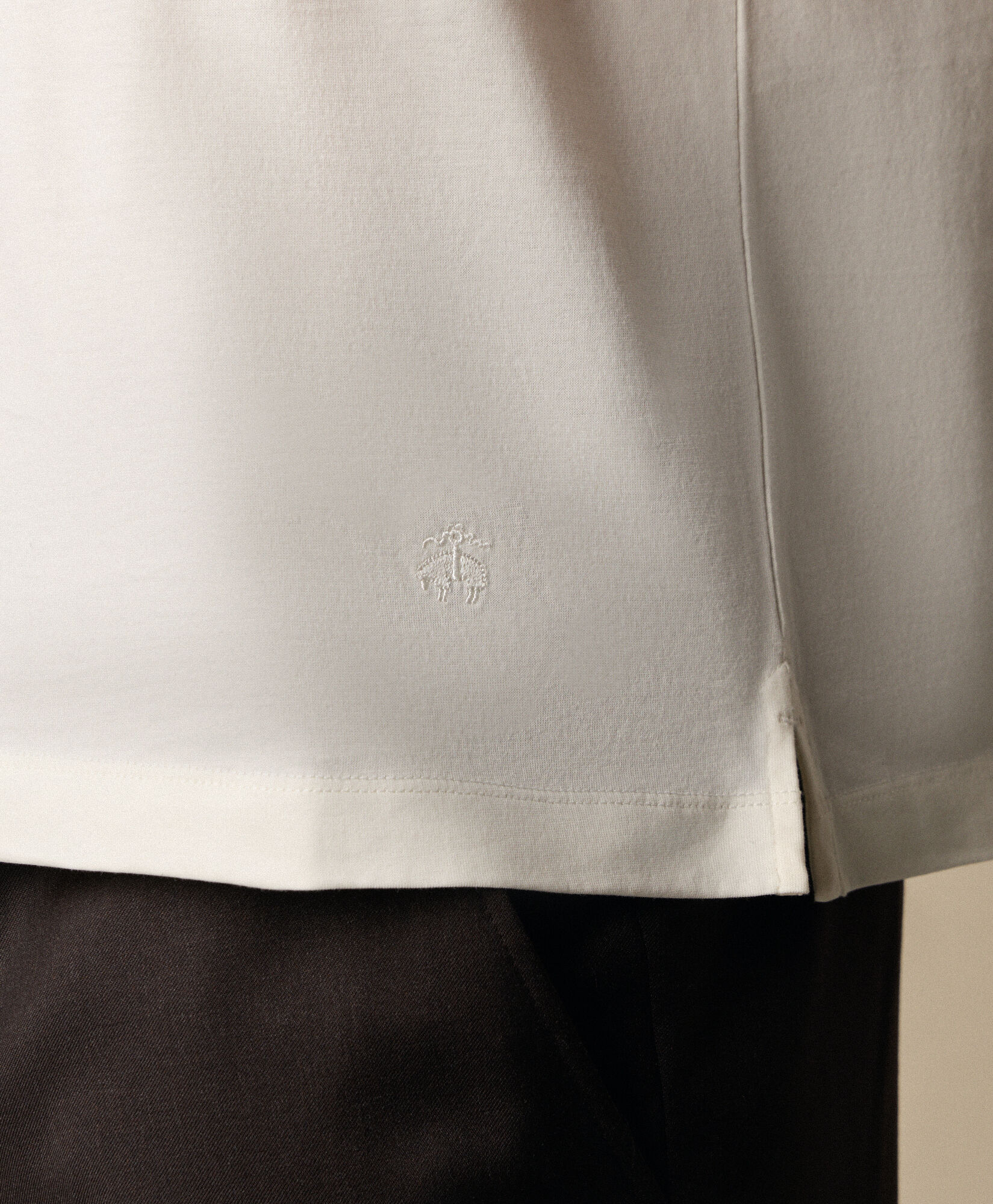 Brooks Brothers T-shirt Col Rond en Coton Mercerisé Ivoire KNTSH008COPCO001OWHTP001