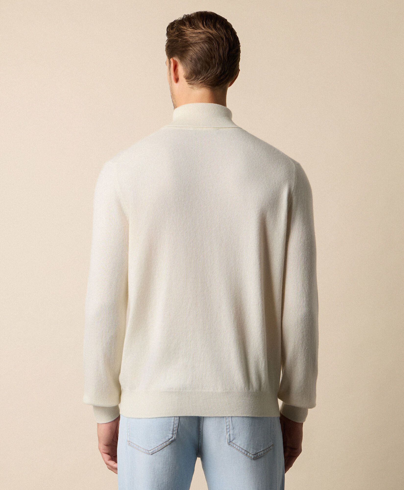 Brooks Brothers Plain Cashmere Turtleneck Cream KNTRT019WSPWS001CREAP001