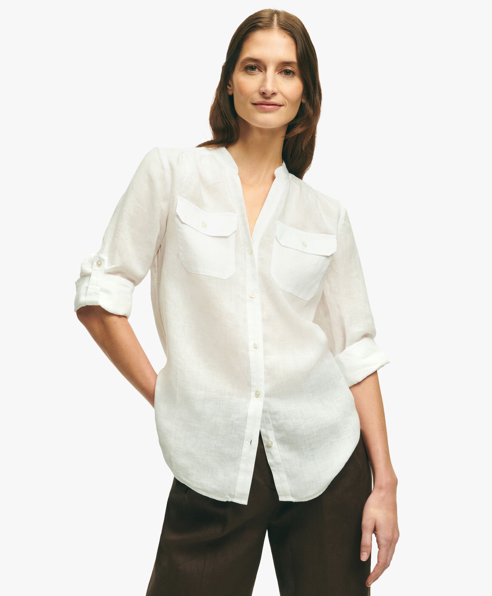 Camicia utility bianca in lino con collo a V in Bianco da Donna Brooks Brothers EU