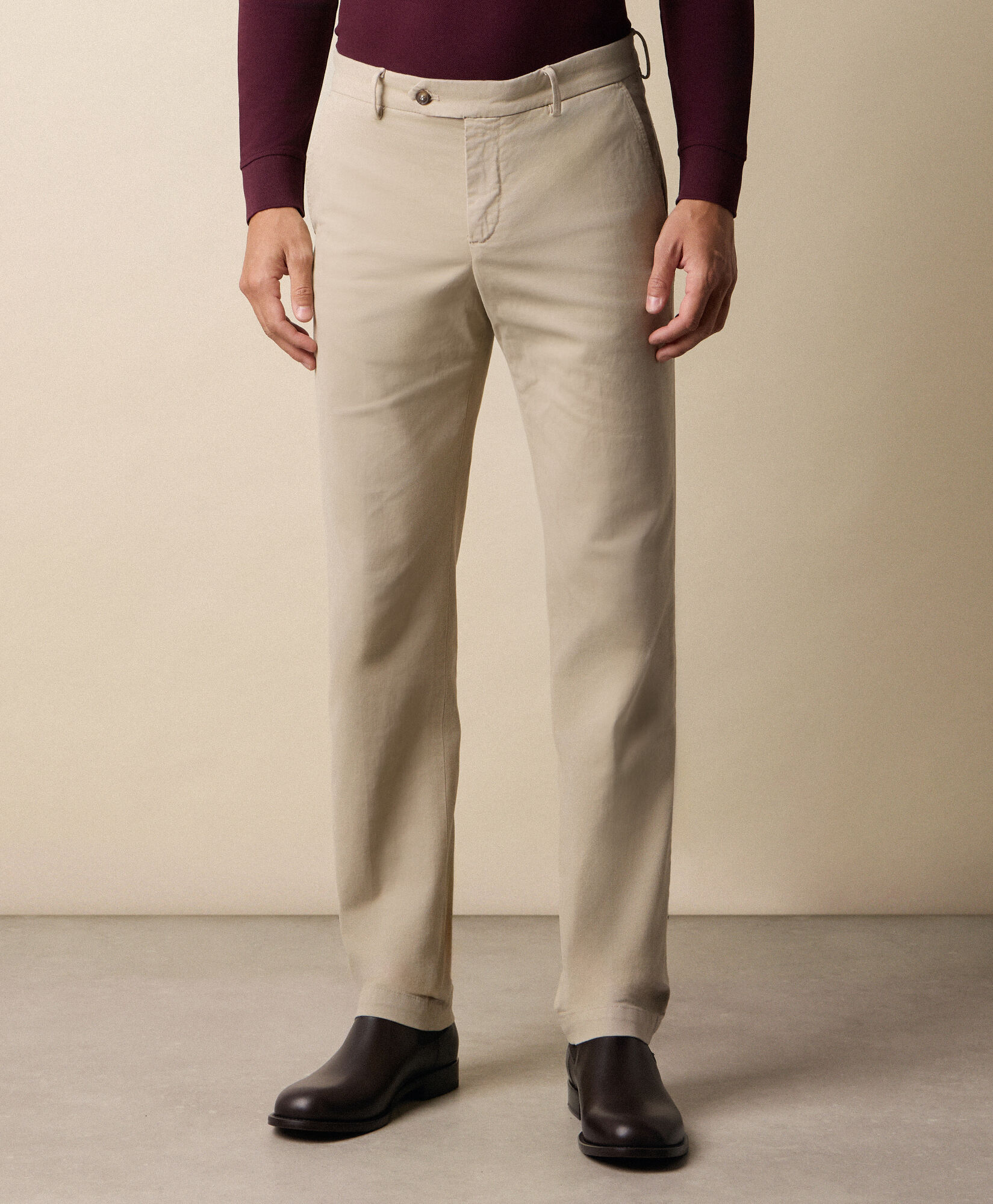 Brooks Brothers Regular Fit Microtwill Stretch Cotton Chino Stone CPCHI062COBSP002STNEP001