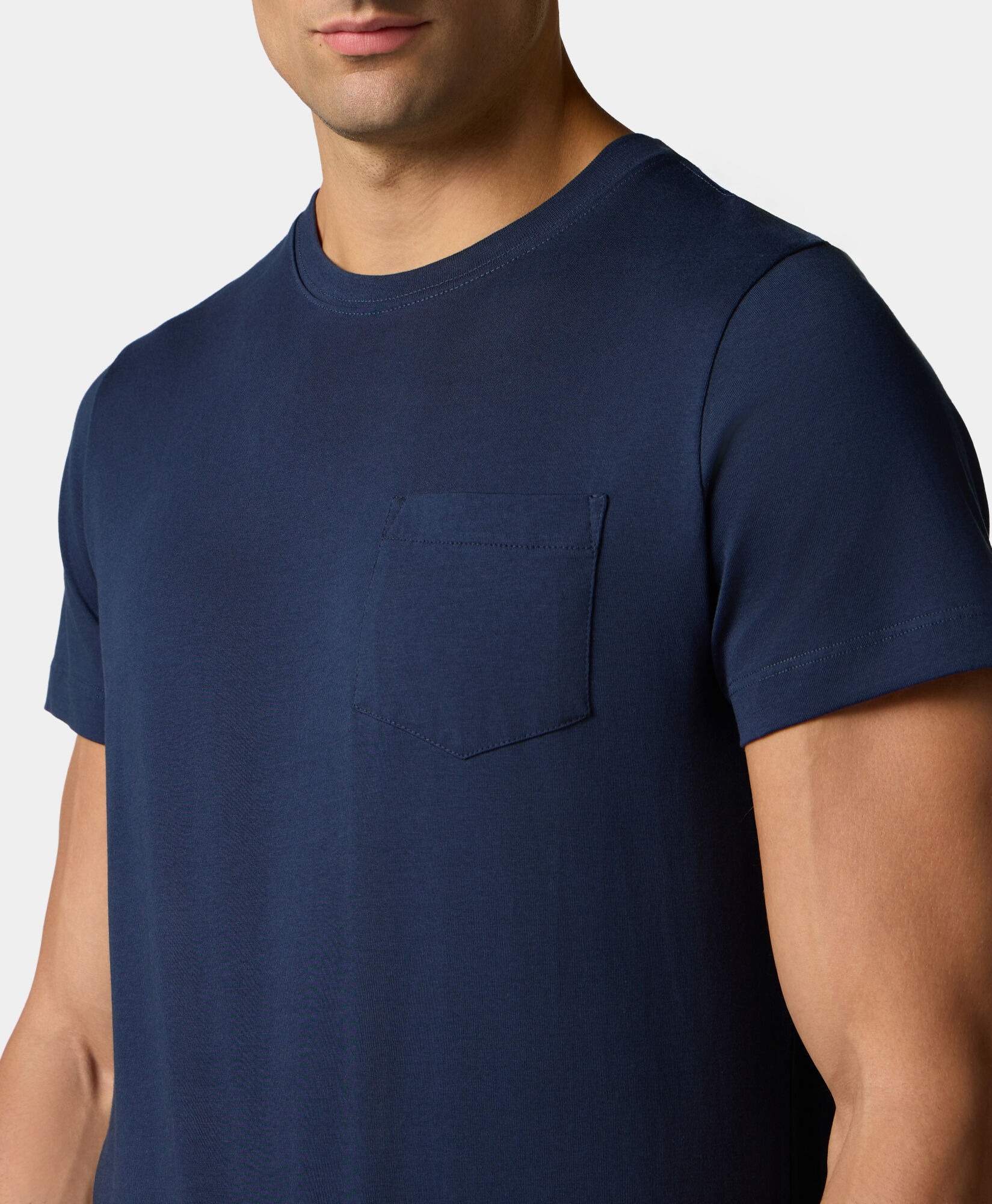Brooks Brothers Cotton Pocket T-Shirt Navy KNTSH009COPCO001NAVYP001
