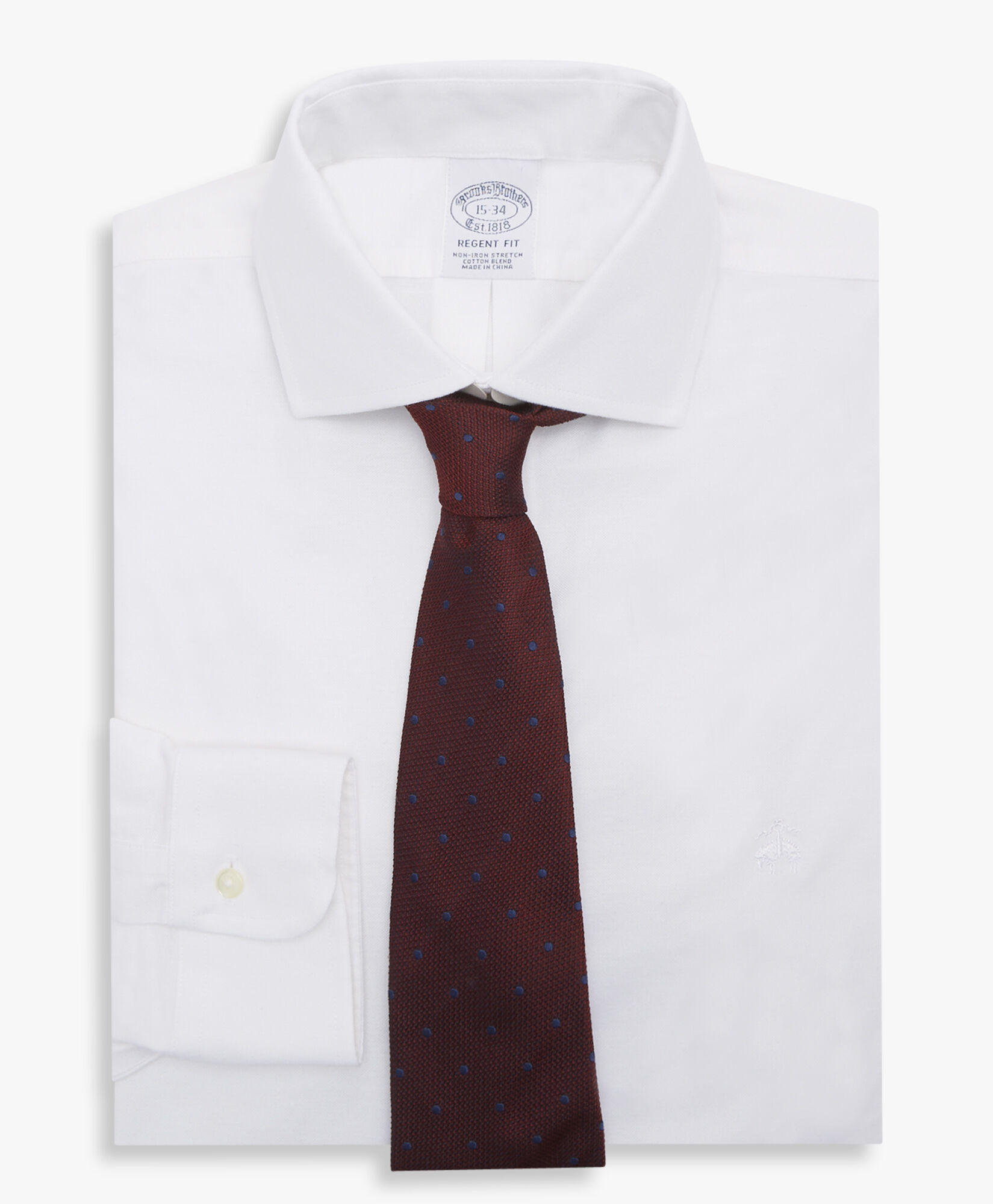 Regular Fit White Non Iron Spread Collar Dress Shirt in White