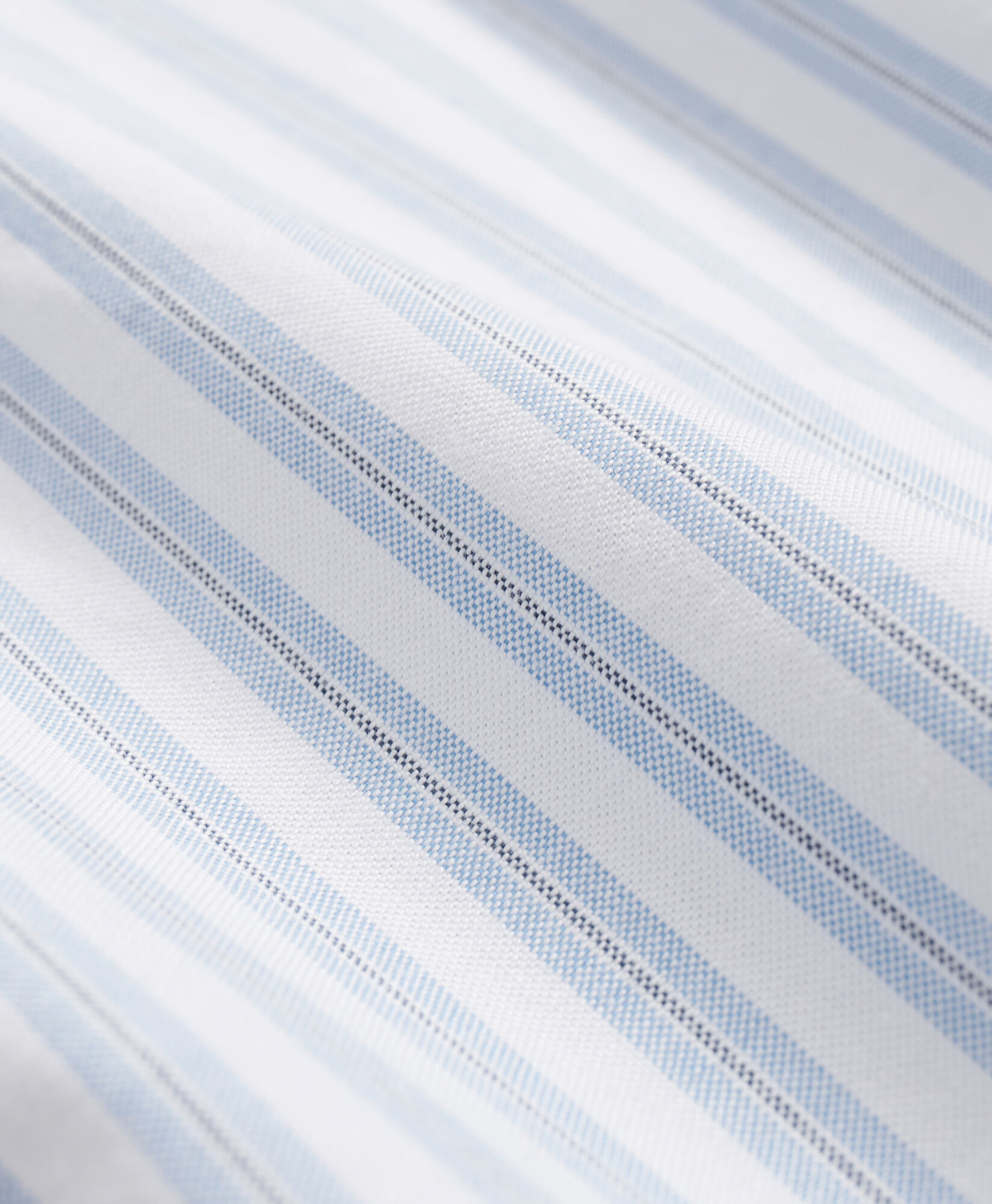 Brooks Brothers Regular Fit Non-Iron Striped Stretch Oxford Shirt with Button Down Collar Blue 1000104549US100223206