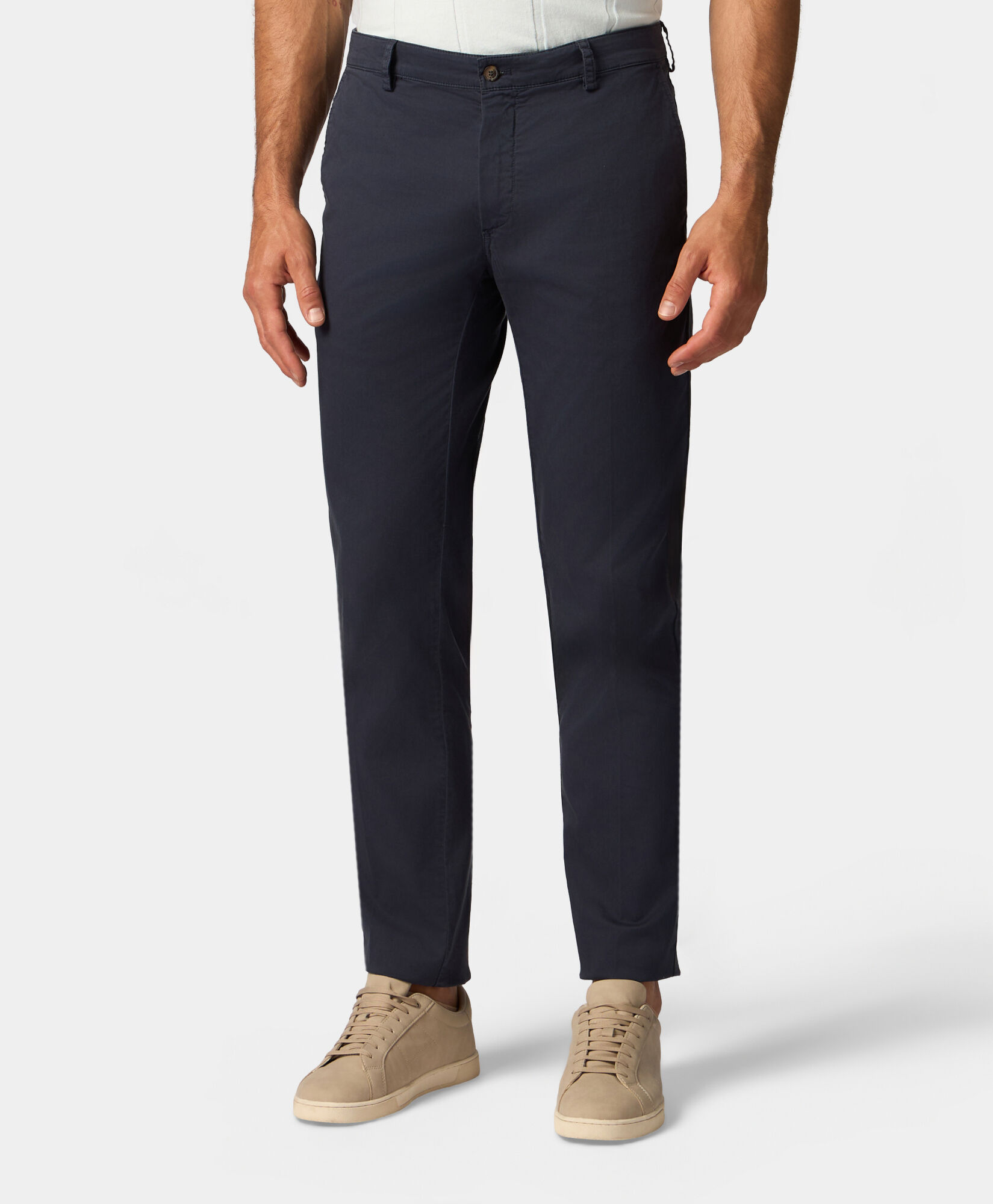 Brooks Brothers Chino en Gabardine de Coton Stretch à Regular Fit Confort Bleu Marine CPCHI050COBSP002NAVYP001