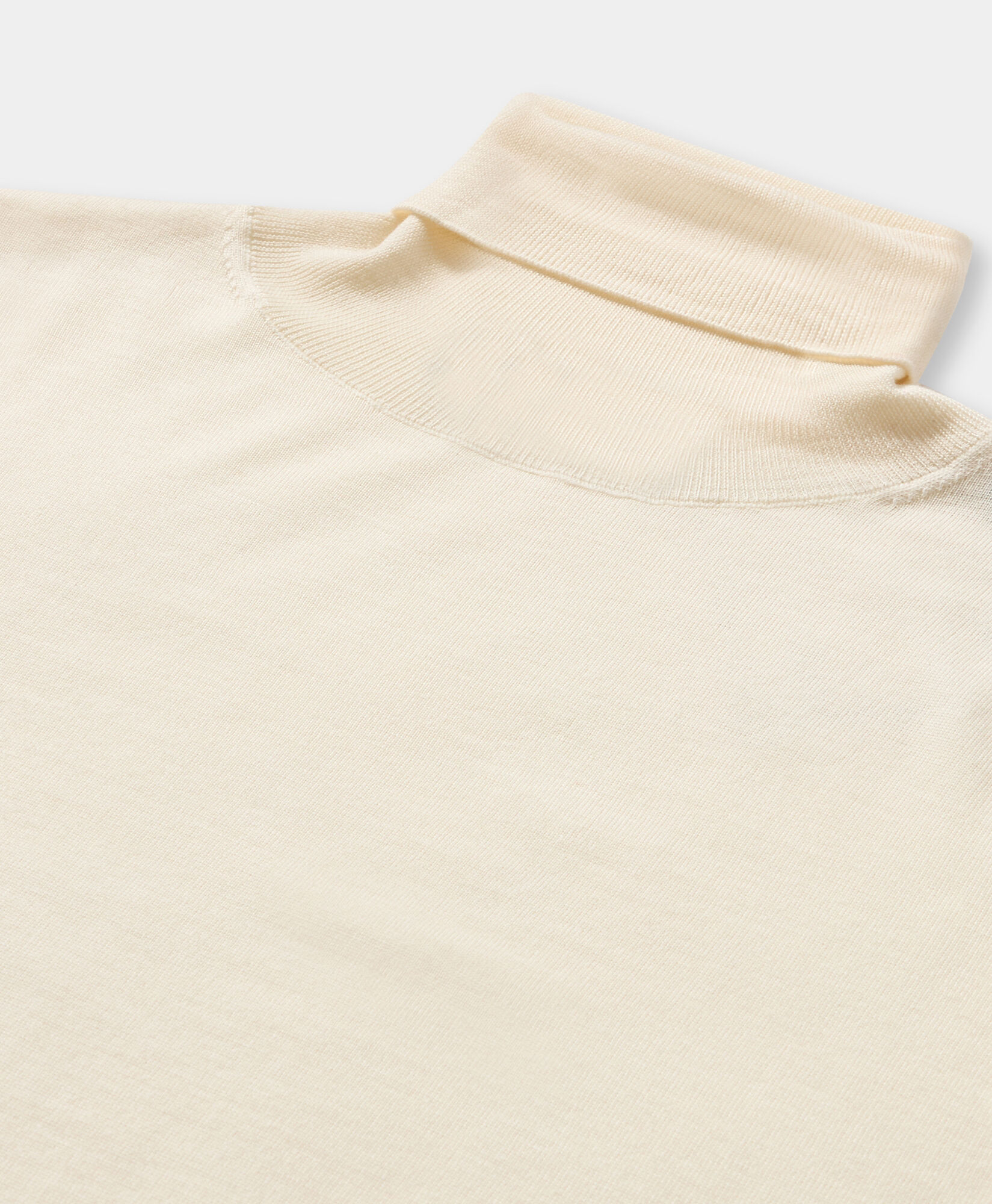 Brooks Brothers Merino Wool Turtleneck White KNTRT011WOPWO006WHITP001