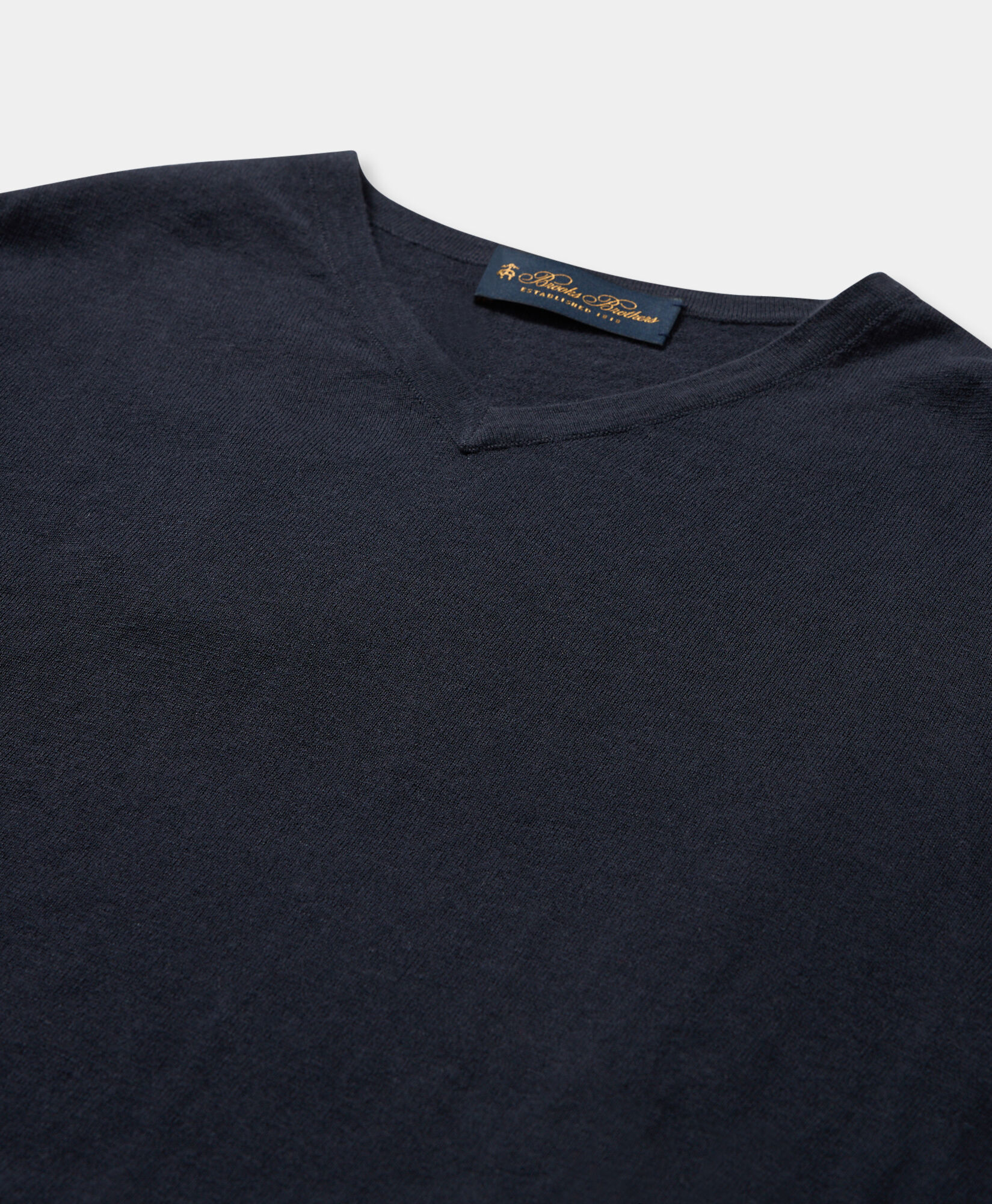 Brooks Brothers Organic Cotton-Linen V-Neck Sweater Navy KNVNK009COBLI004NAVYP001