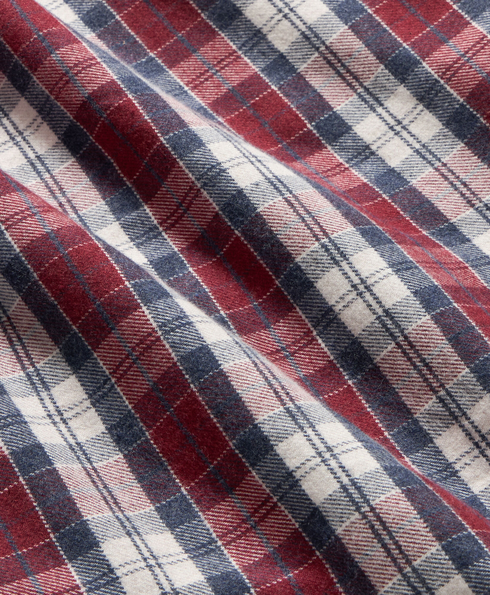 Brooks Brothers Plaid Cotton Flannel Overshirt with Flap Pockets Red CSHAV001COPCO001REDF0001