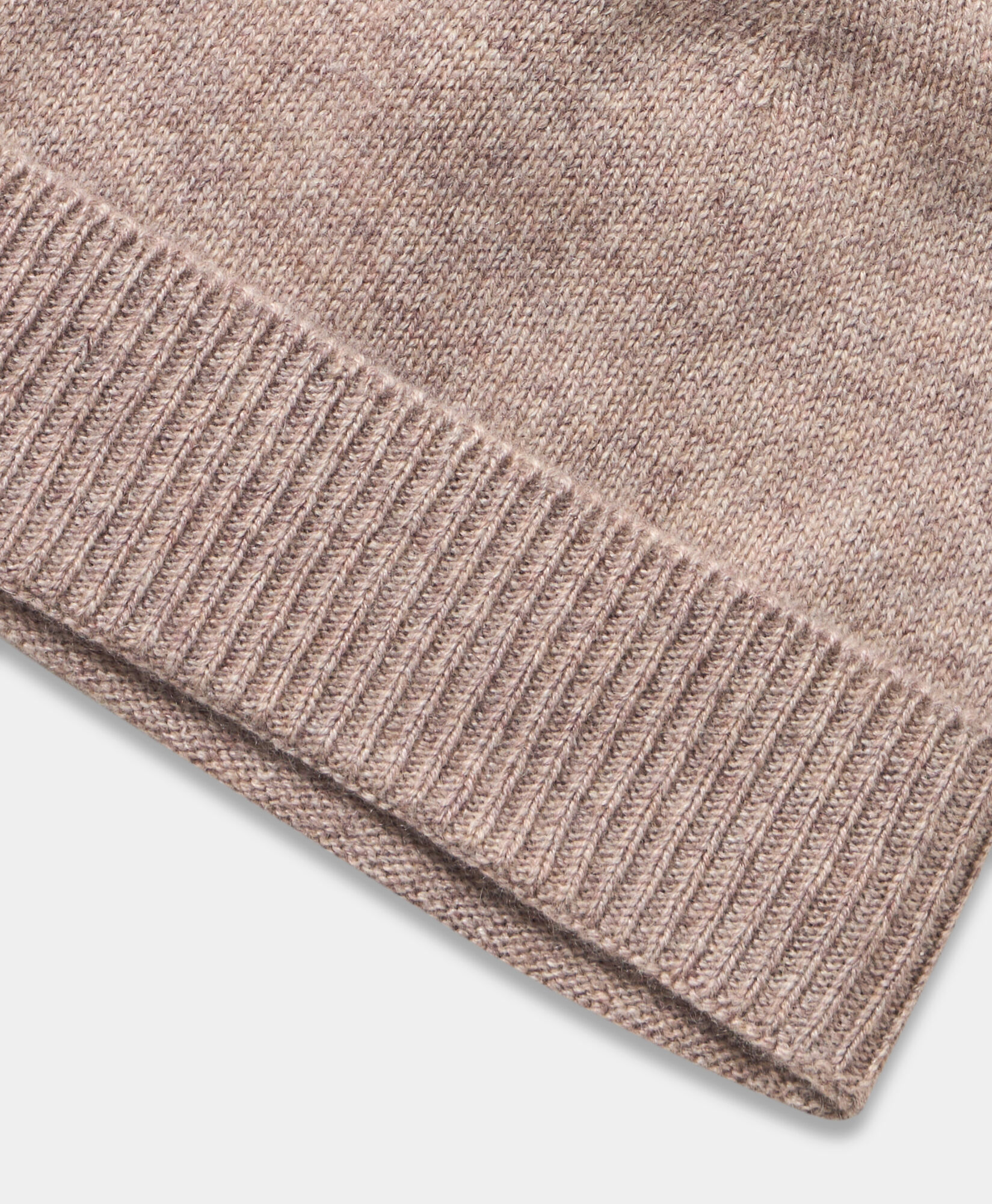 Brooks brothers beanie 2025