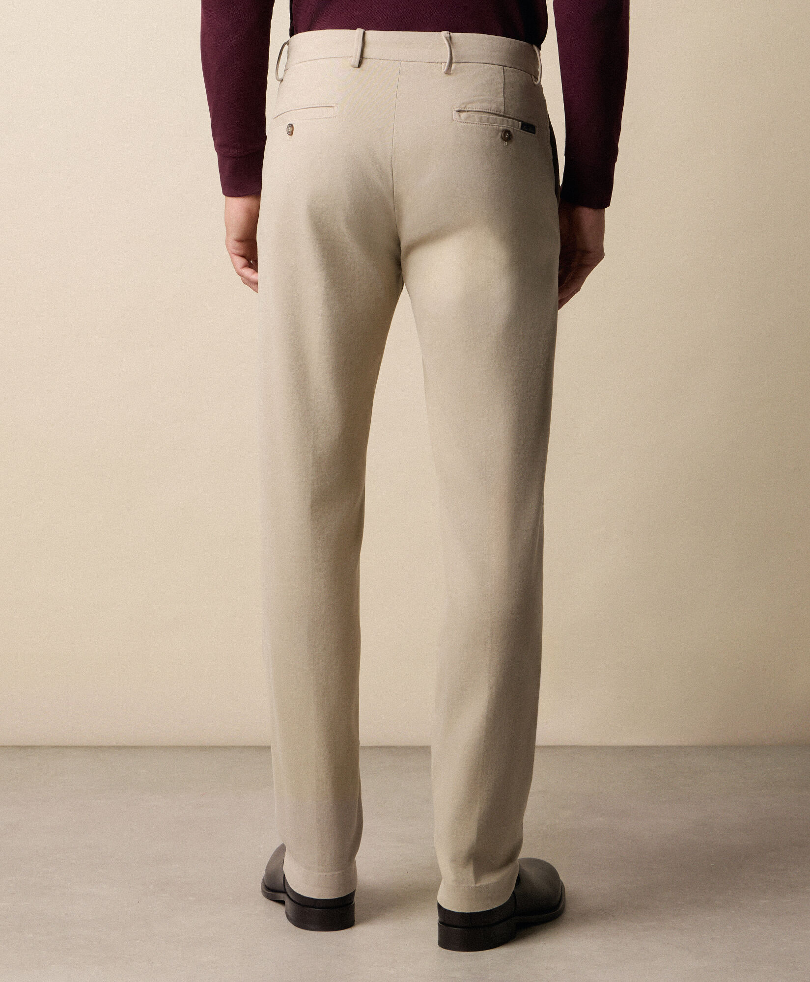 Brooks Brothers Regular Fit Microtwill Stretch Cotton Chino Stone CPCHI062COBSP002STNEP001