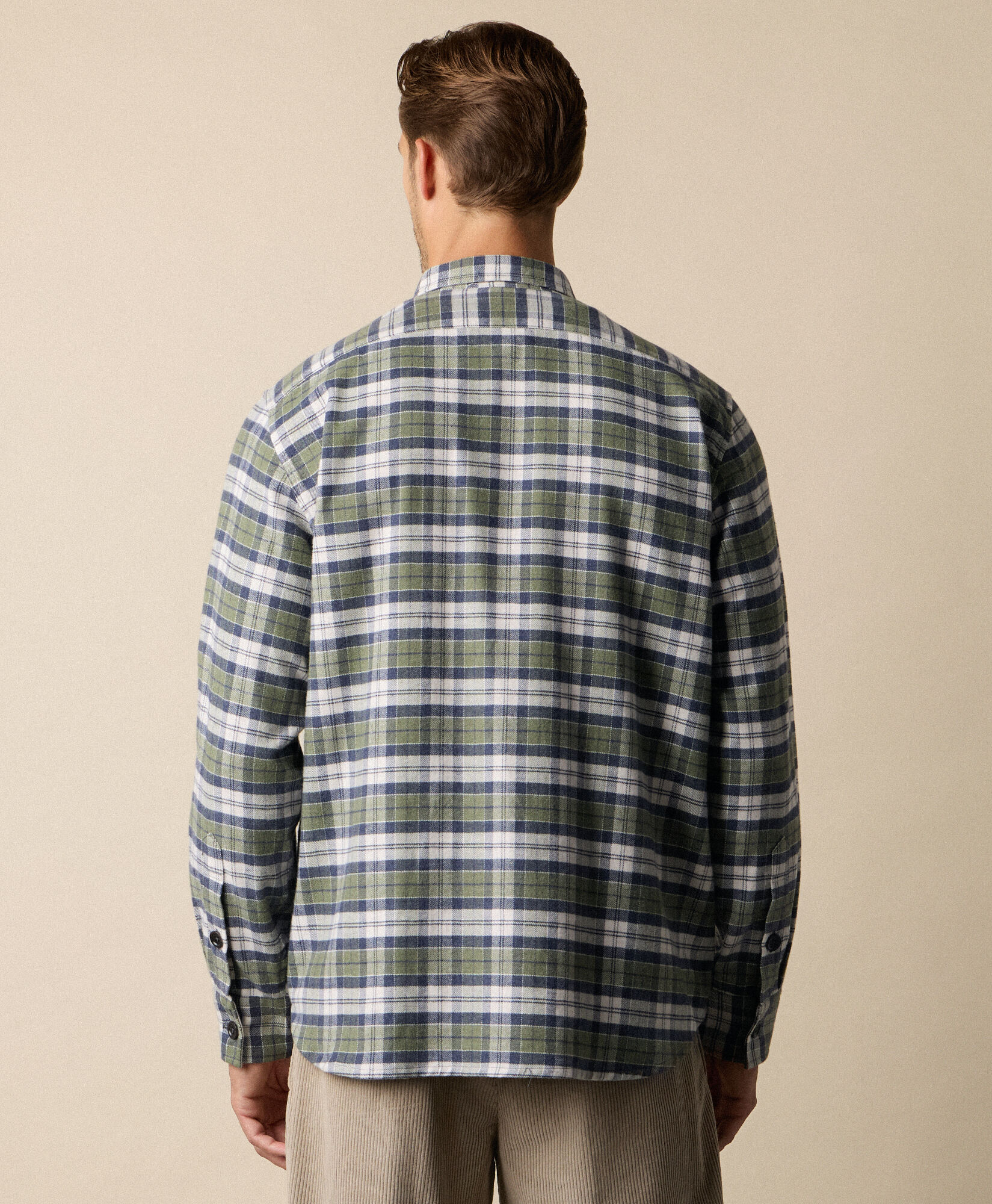 Brooks Brothers Plaid Cotton Flannel Overshirt with Flap Pockets Green CSHAV002COPCO001GREEF001