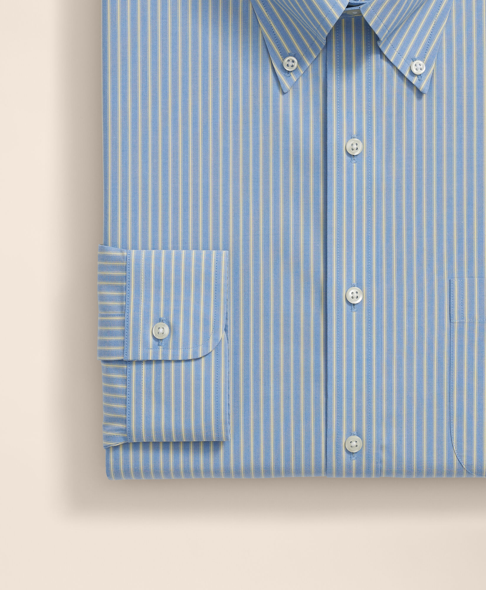 Brooks Brothers Slim Fit Non-Iron Poplin Button Down Shirt Light Blue 1000104111US100220325