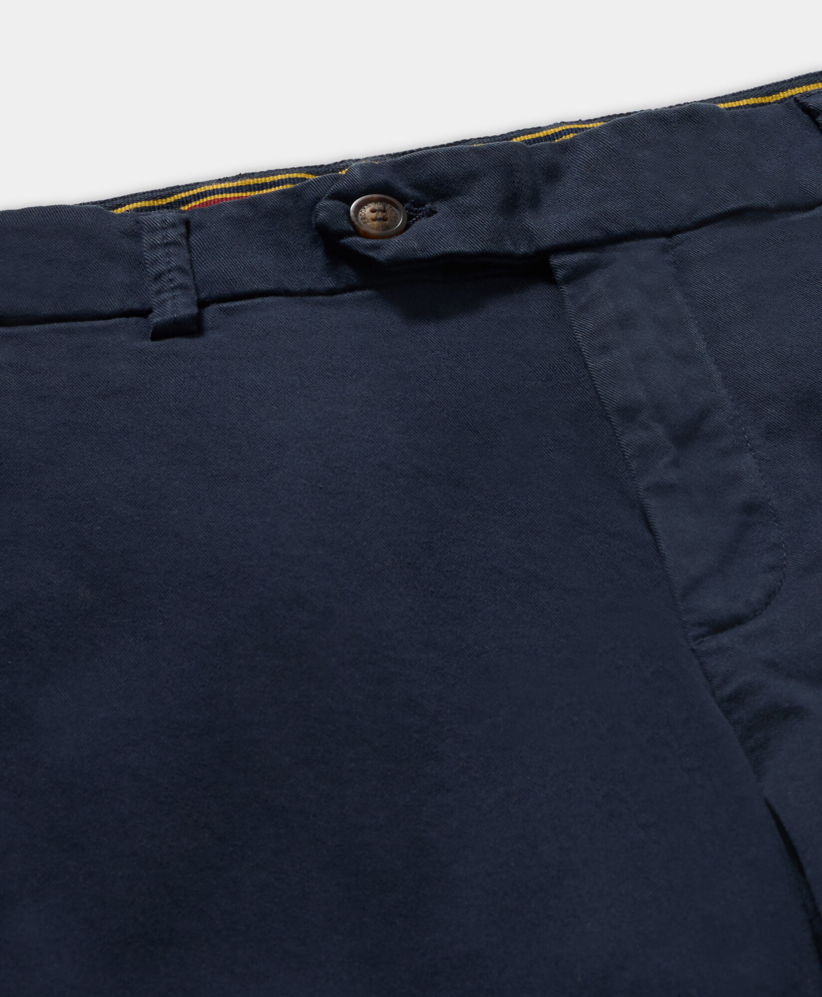 Brooks Brothers Regular Fit Microtwill Stretch Cotton Chino Navy CPCHI062COBSP002NAVYP001