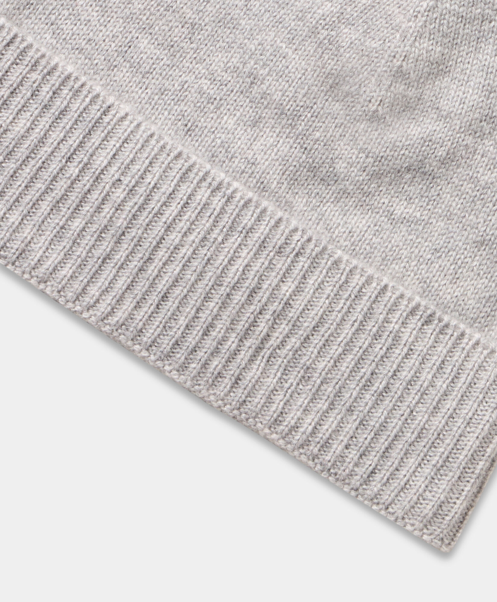 Brooks brothers beanie 2025