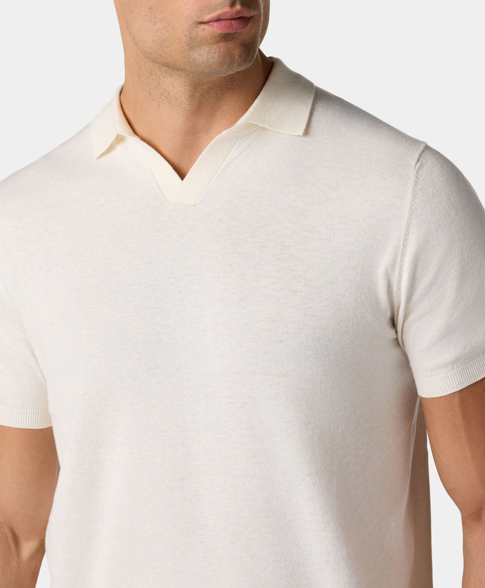 Brooks Brothers Organic Cotton-Linen Knit Polo with Johnny Collar White KNPOL018COBLI004WHITP001