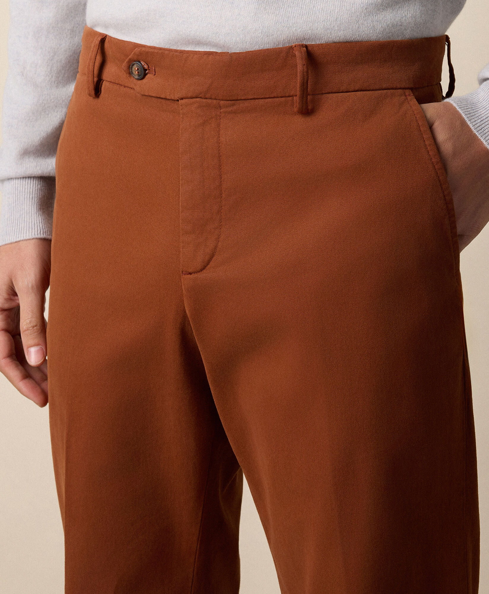 Brooks Brothers Regular Fit Microtwill Stretch Cotton Chino Rust CPCHI062COBSP002RUSTP001