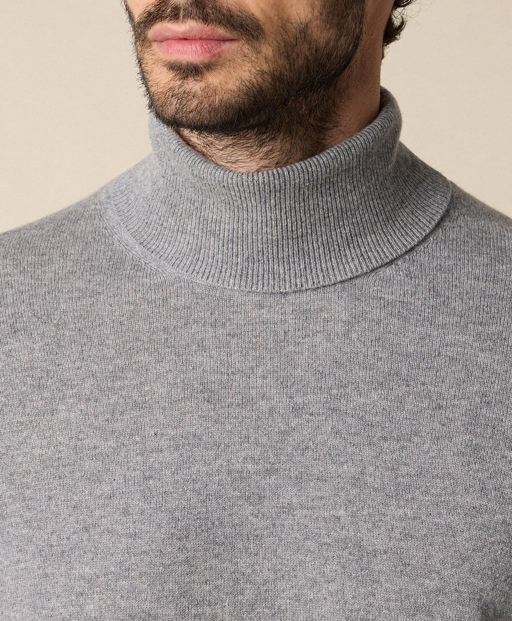 Brooks Brothers Plain Cashmere Turtleneck Light Grey KNTRT019WSPWS001LTGRP001