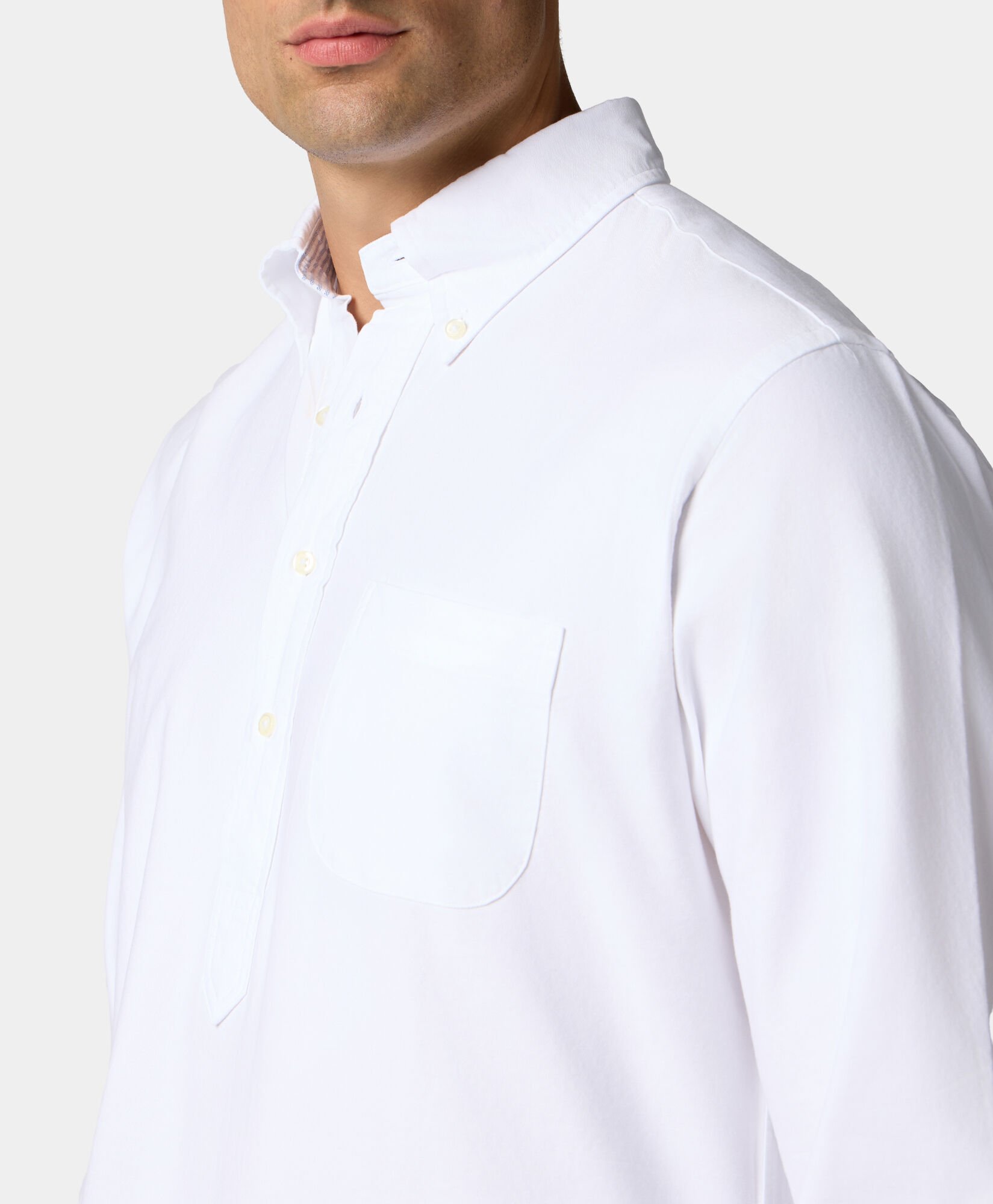 Camicia Regular Fit in Oxford lavato con Collo Button Down