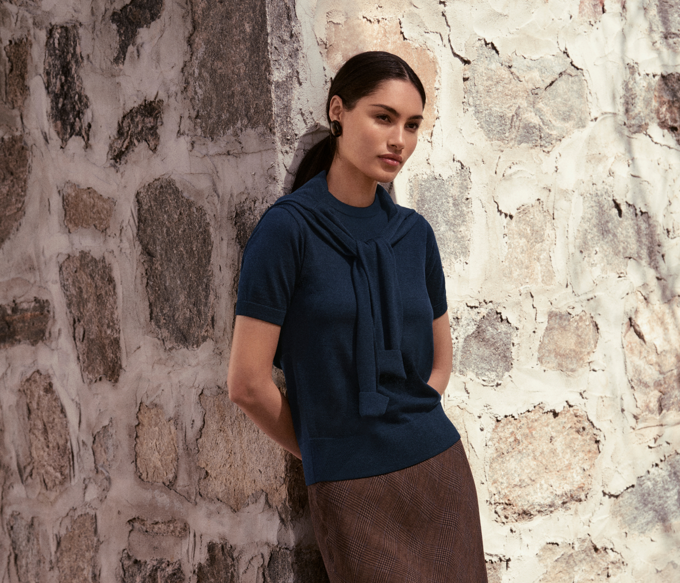 Wardrobe building tips visual